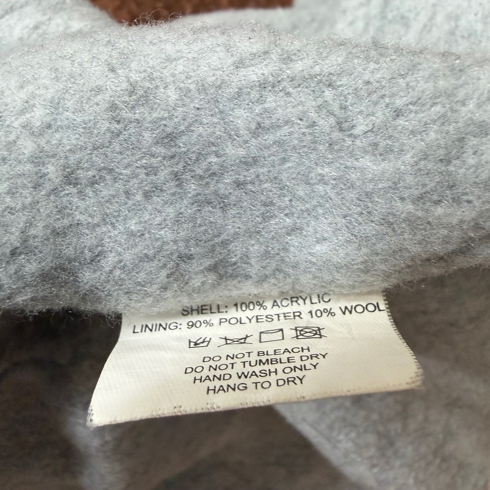 Tito's Handmade Vodka Beanie White Fair Isle Knit Fleece Lined Winter Hat - Picture 4 of 6